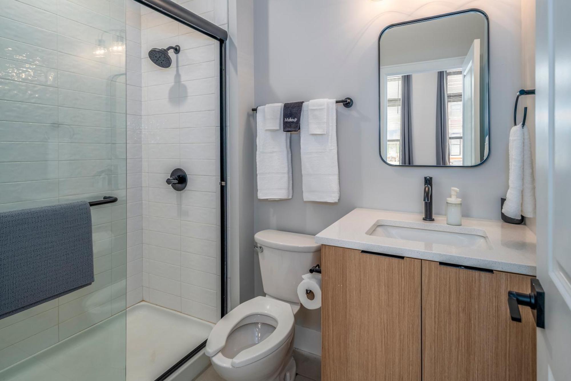 Prime Otr, 3 Lux Queen Beds, Two 55In Tvs, Steps To Tql, Findlay Market, Light Rail, Fast Wifi 辛辛那提 外观 照片