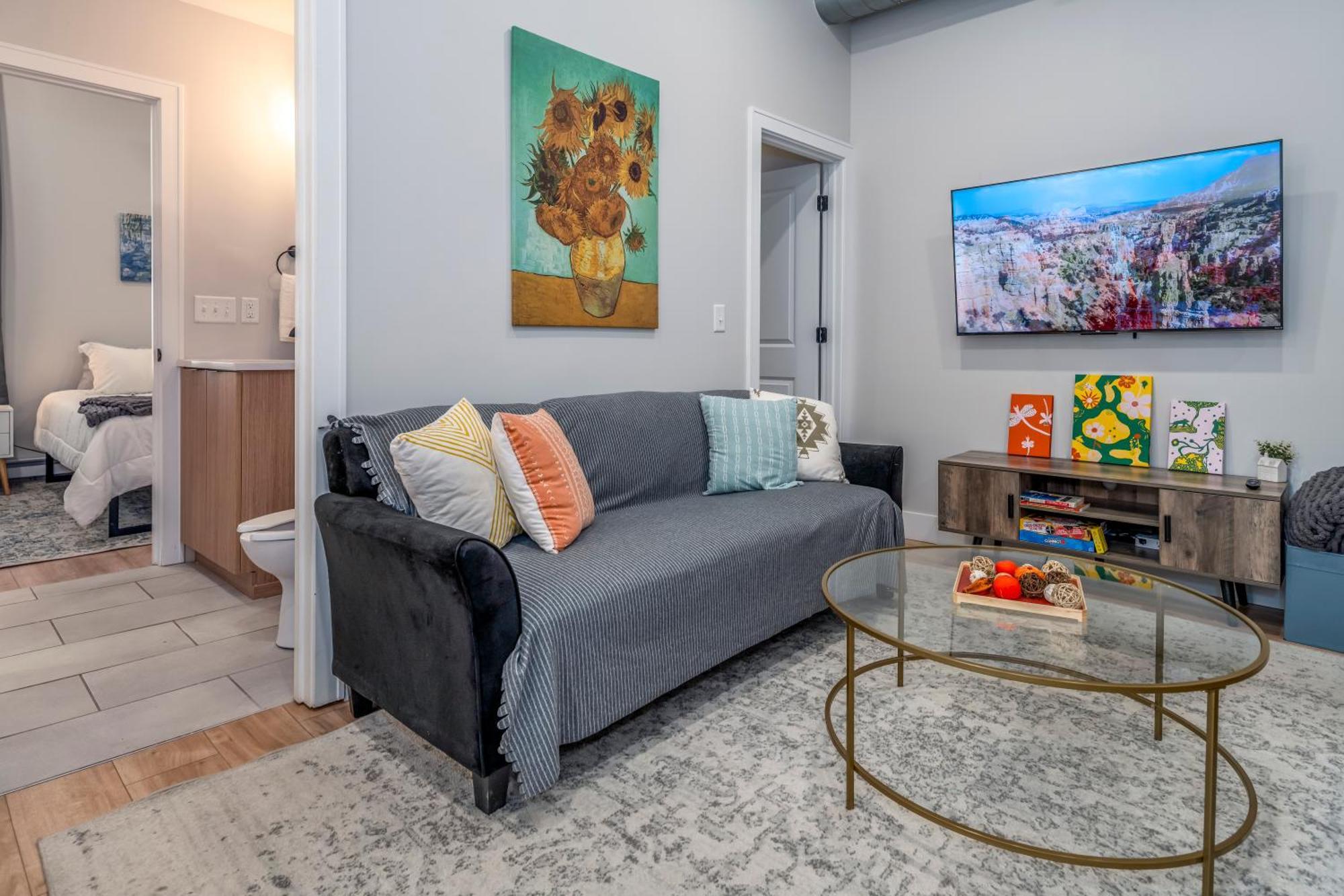 Prime Otr, 3 Lux Queen Beds, Two 55In Tvs, Steps To Tql, Findlay Market, Light Rail, Fast Wifi 辛辛那提 外观 照片